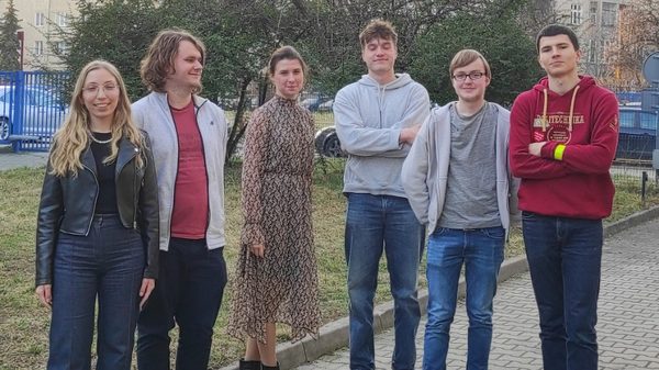 Zespoły PMG i Debate Lab